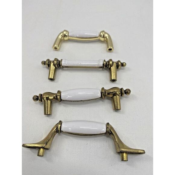 Vintage Lot of 4 White Porcelain/Brass/Gold Cabinet Knobs Drawer Pulls Handles - Picture 6 of 9